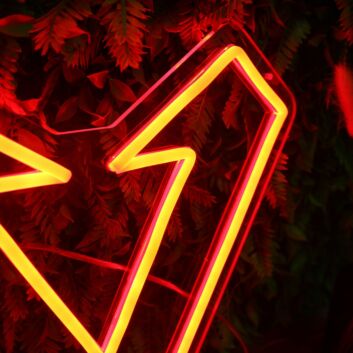 Geometric Heart Red Neon Sign
