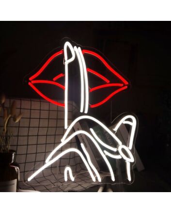 Seductive Lips Alluring Neon Sign for Trendy Spaces