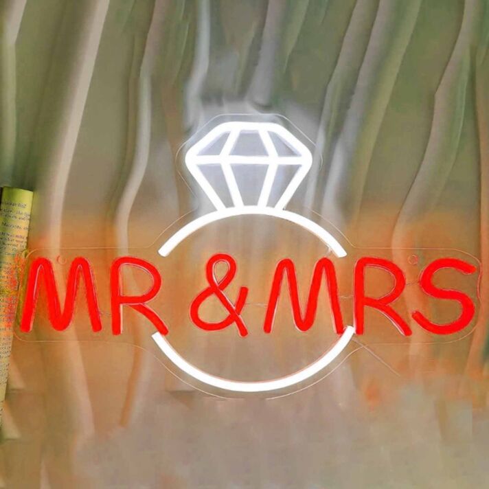 Mr & Mrs Diamonds Neon Sign