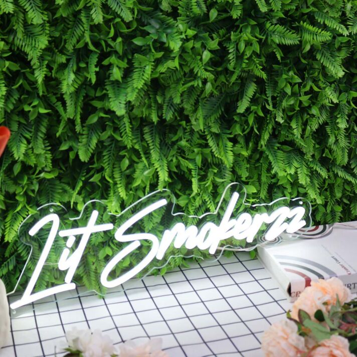 Lit Smokerzz White Neon Sign